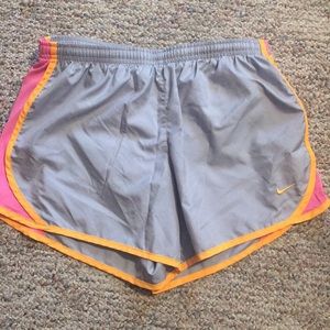 Nike youth shorts XL